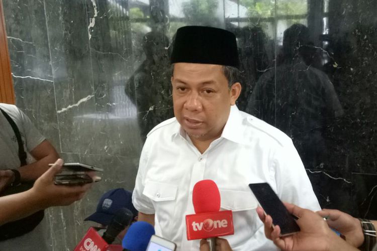 Wakil Ketua DPR Fahri Hamzah di Kompleks Parlemen, Senayan, Jakarta, Jumat (22/9/2017)(Kompas.com/Rakhmat Nur Hakim)