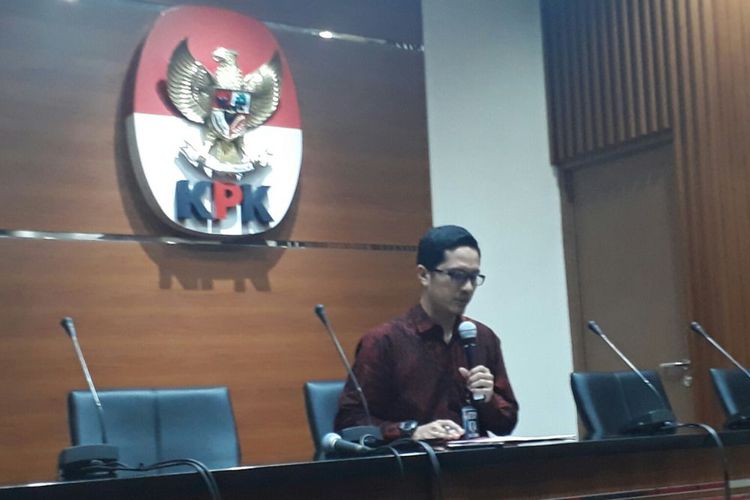 Juru Bicara KPK Febri Diansyah, di gedung KPK, Kuningan, Jakarta, Kamis (23/11/2017).(Kompas.com/Robertus Belarminus)