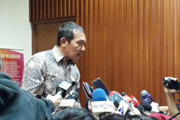 Wakil Ketua Komisi Pemberantasan Korupsi Saut Situmorang, Jumat (10/11/2017)(Kompas.com/Robertus Belarminus)