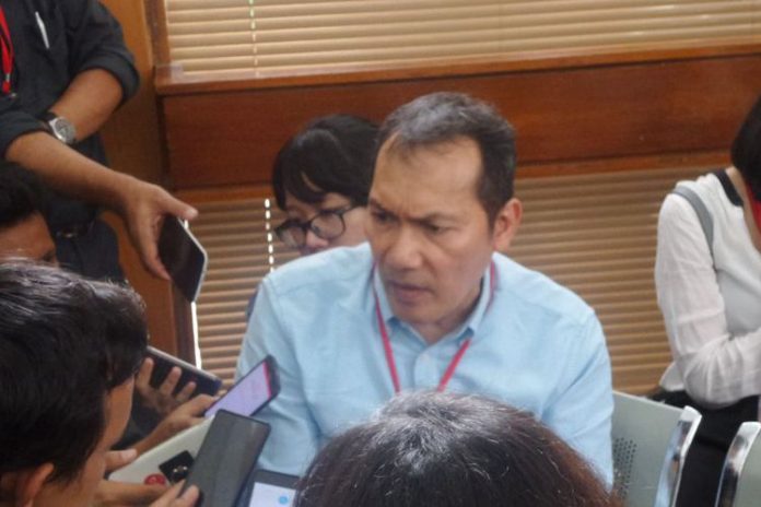 Wakil Ketua KPK Saut Situmorang di Pengadilan Negeri Jakarta Selatan, Selasa (26/9/2017).(KOMPAS.com/AMBARANIE NADIA)