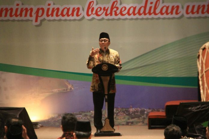 Ketua MPR RI, Zulkifli Hasan saat menghadiri Munas KAHMI yang Ke-10 di Hotel Santika, Jumat (17/11/2017).
