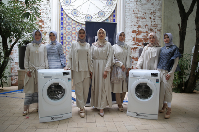 Electrolux Indonesia melansir mesin cuci khusus hijab dan batik, Kamis (14/12/2017).(Dokumentasi Electrolux Indonesia)