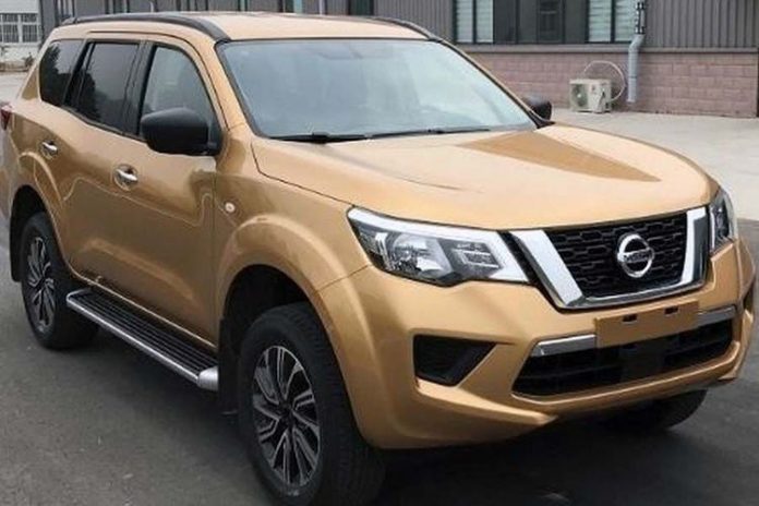 Nissan Terra berbasis pikap Navara tepergok kamera di China. (motorauthority.com)