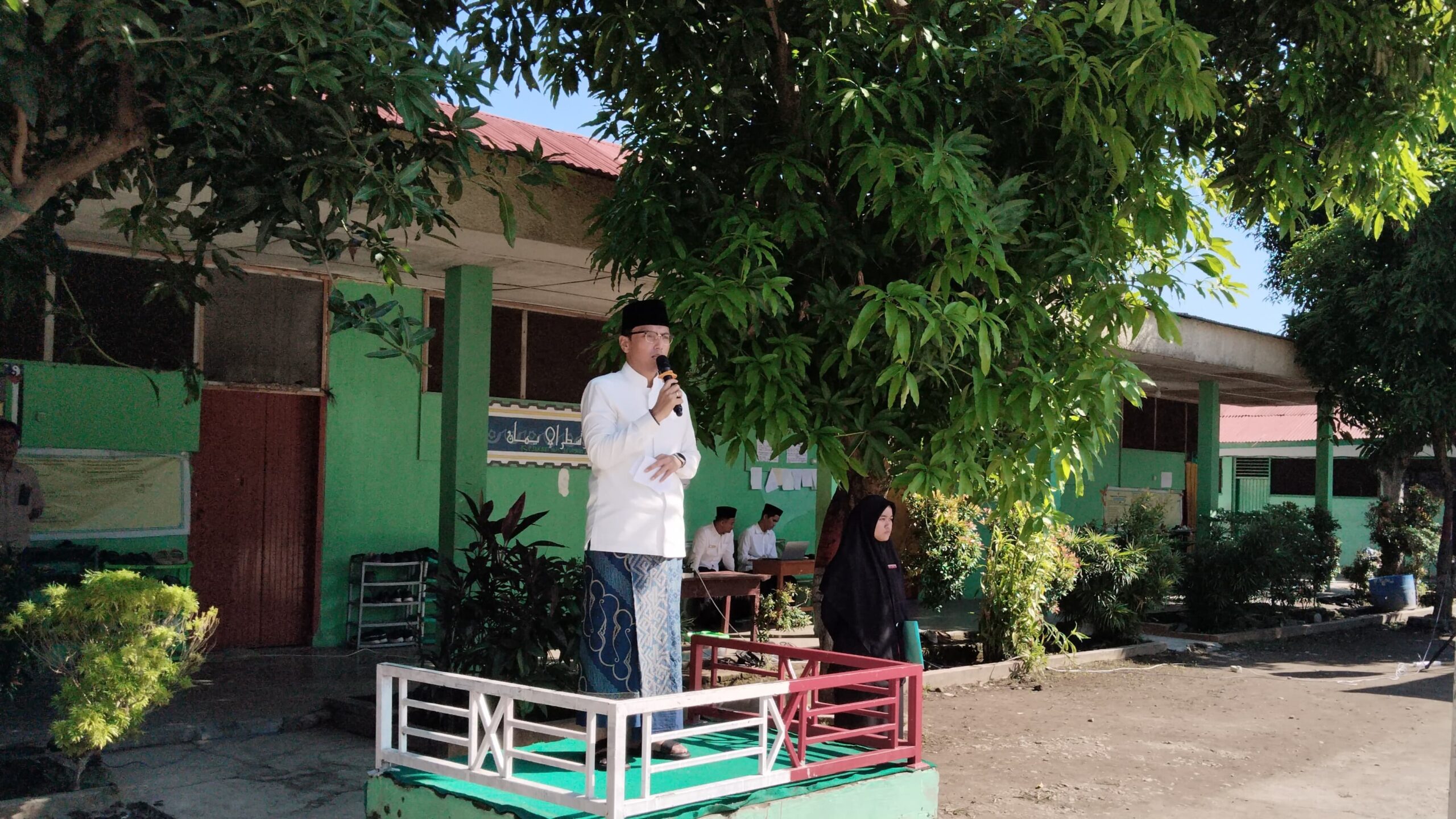 Calon Wali Kota Medan, Rico Tri Putra Bayu Waas (Rico Waas) mengatakan bahwa pondok pesantren adalah tempat yang baik dan efektif dalam menimba ilmu. Sebab, peserta didik akan mendapat pendidikan umum dan penguatan ilmu agama.